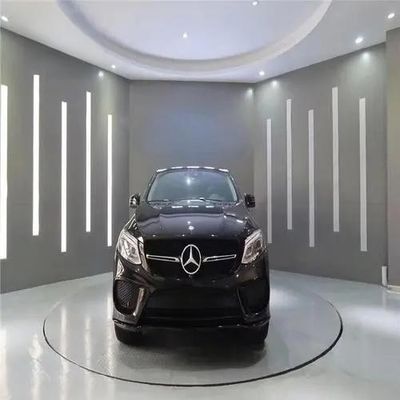 Автомобильные лифты для выставки автомобилей в выставочных залах и салонах